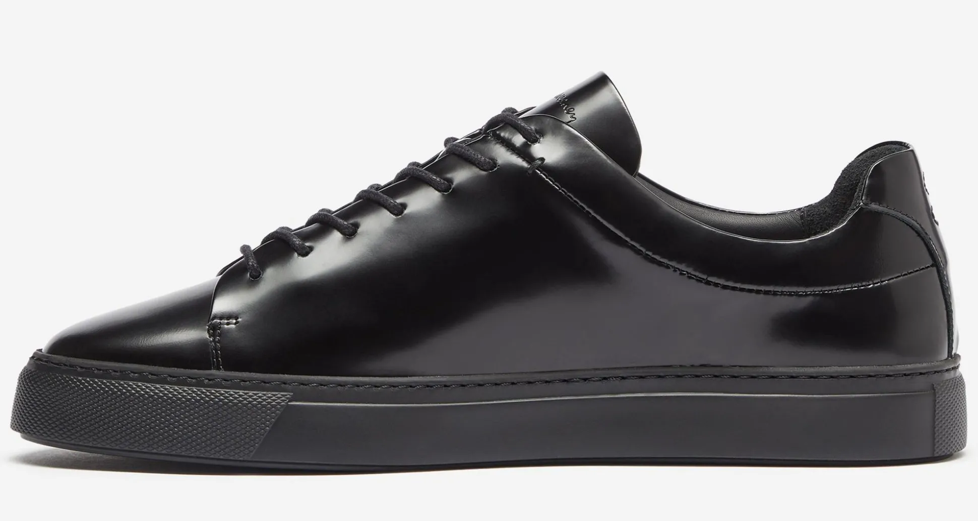 Izeda Black