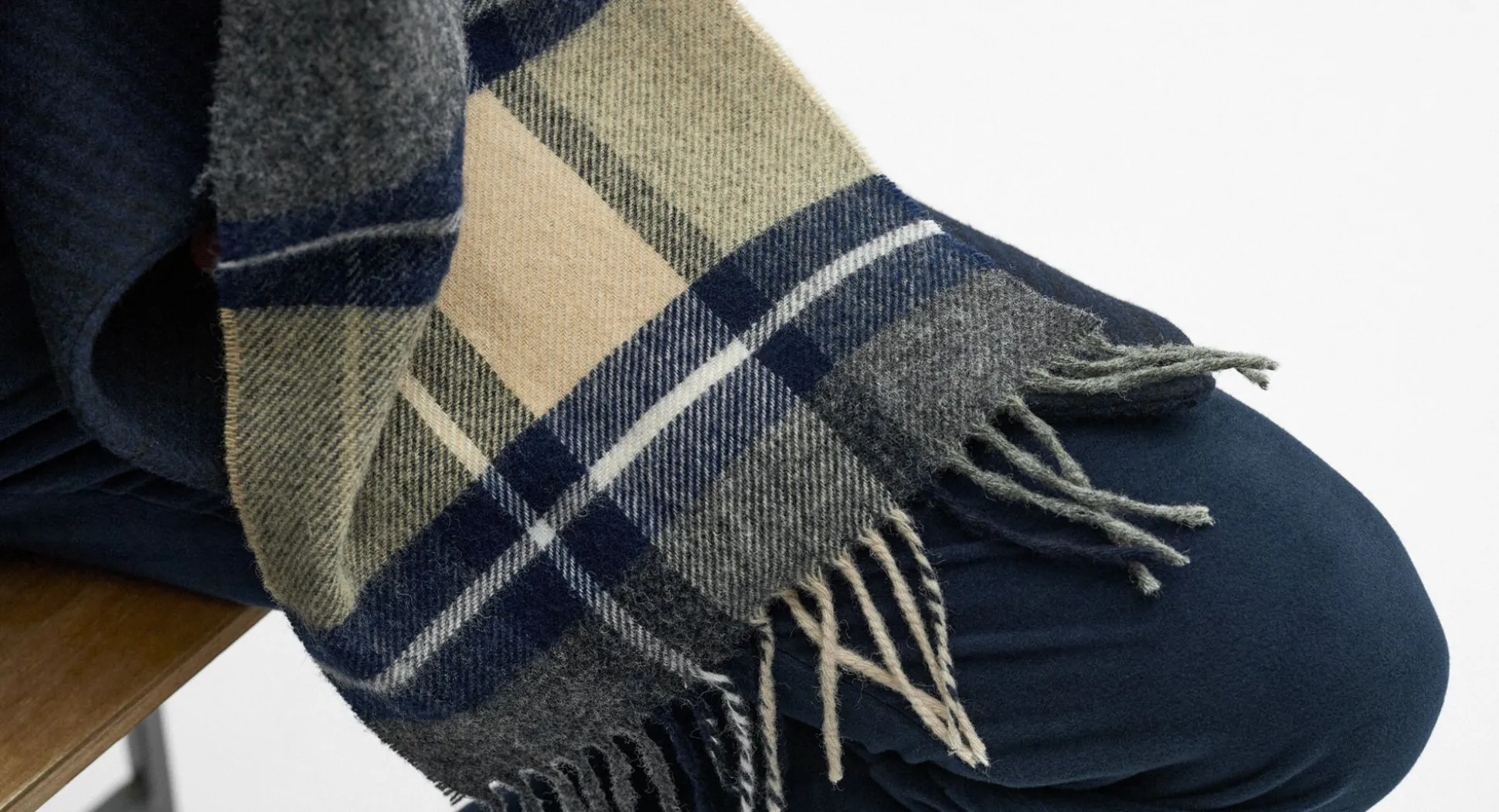 Knill Navy/Stone